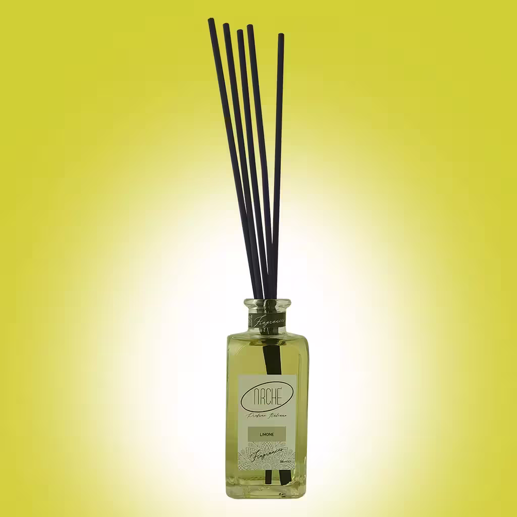 Profumo con bastoncini al Limone